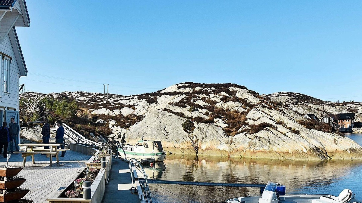 Bomlo House | 8 person holiday home in Urangsvåg