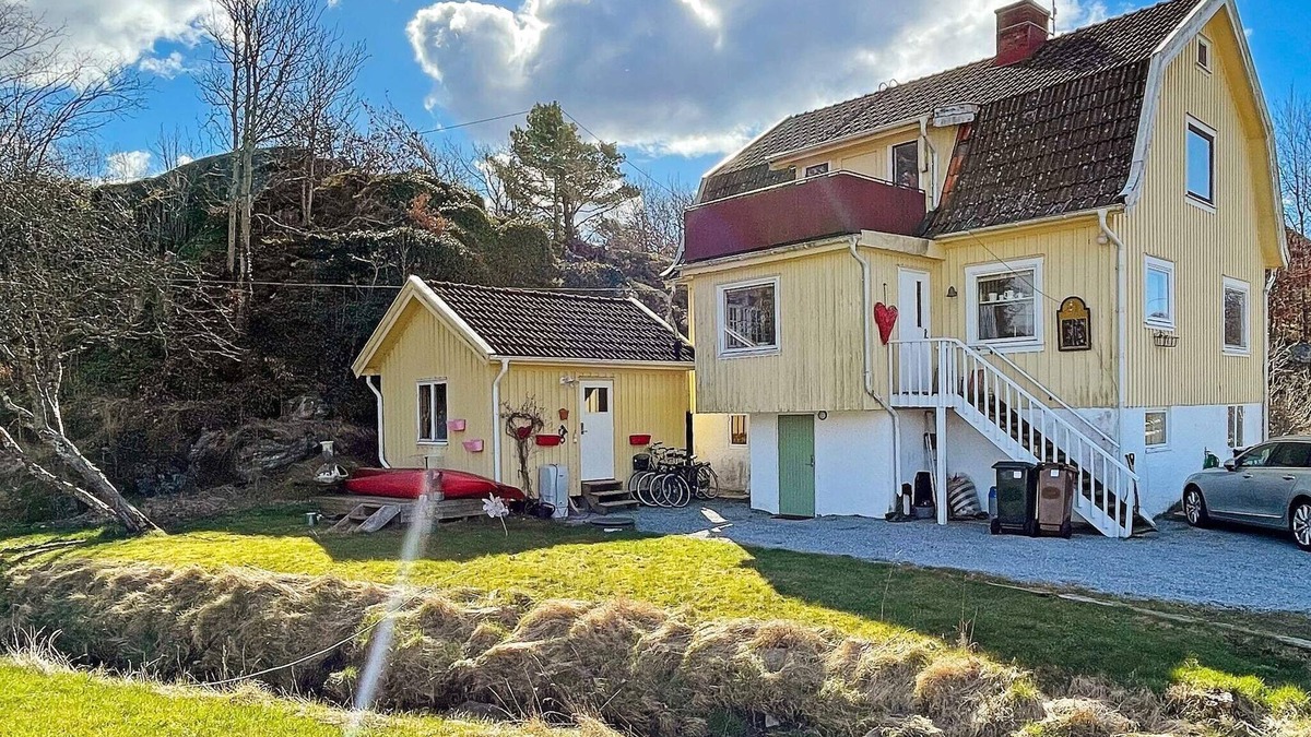 Bjorholmen House | 8 person holiday home in KLÖVEDAL-By Traum