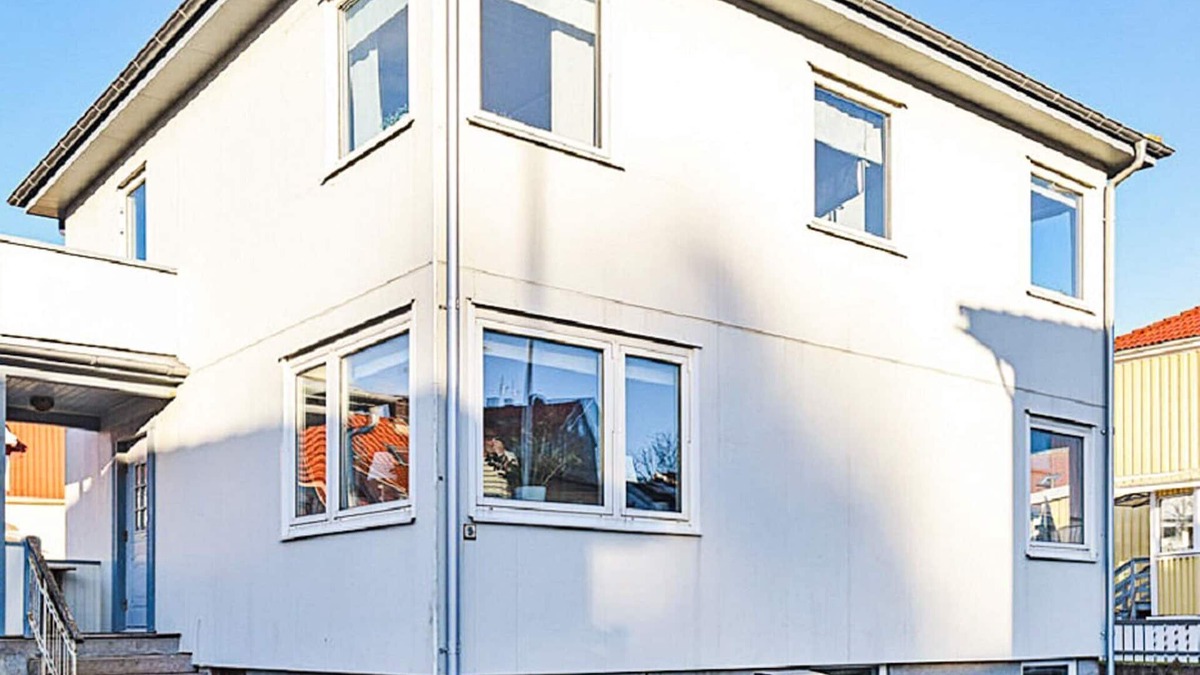 Lysekil House | 8 person holiday home in LYSEKIL