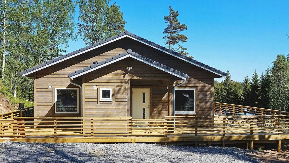 Tollsjo House | 8 person holiday home in TÖLLSJÖ