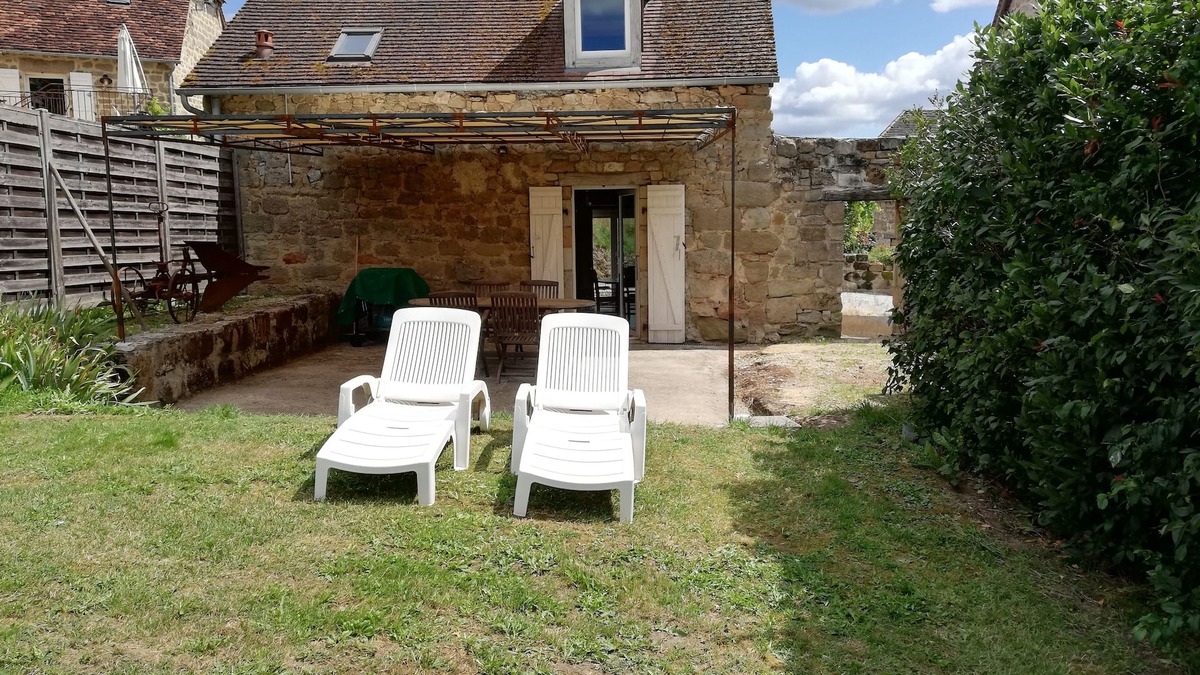 Branceilles Cottage | 80 m² air-conditioned gîte in former farmhouse, rated 4 *, sleeps 4,