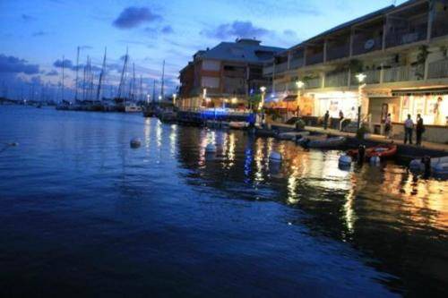 Marigot Apartment | 80 m² Apartment ∙ 2 bedrooms ∙ 4 guests