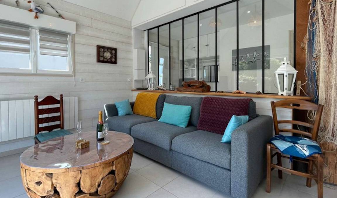 Saint-Laurent-sur-Mer House | 80 m² House ∙ 2 bedrooms ∙ 4 guests