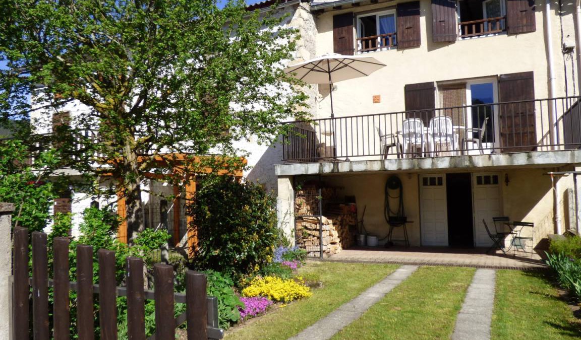 Camurac House | 80 m² Gîte ∙ 2 bedrooms ∙ 6 guests