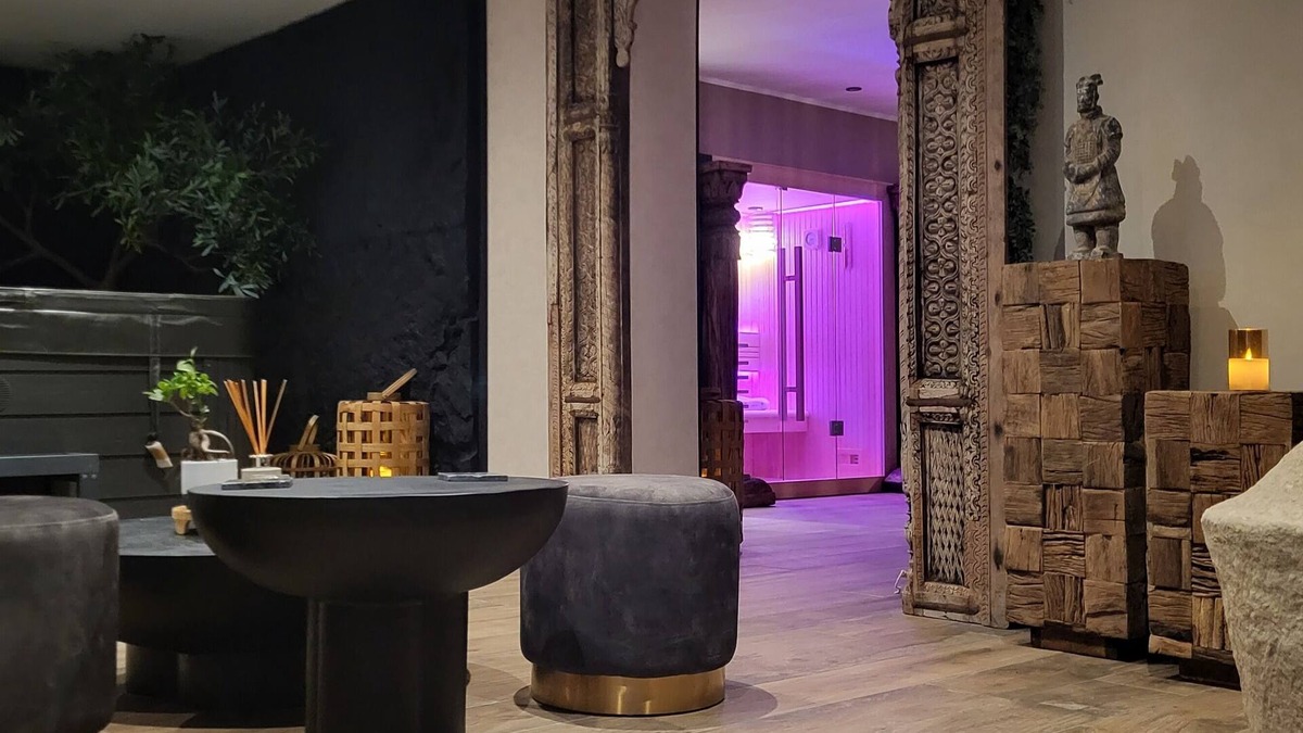 Warhem Bed & Breakfast | 80 m2 guest room with jacuzzi, sauna and massage table