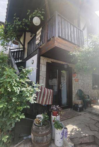 Smolyan House | 80 m² House ∙ 1 bedroom ∙ 4 guests