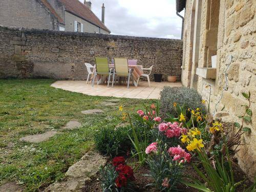 Herouvillette House | 80 m² House ∙ 2 bedrooms ∙ 5 guests