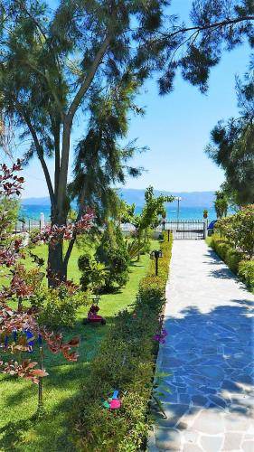Amarinthos House | 80 m² House ∙ 3 bedrooms ∙ 8 guests