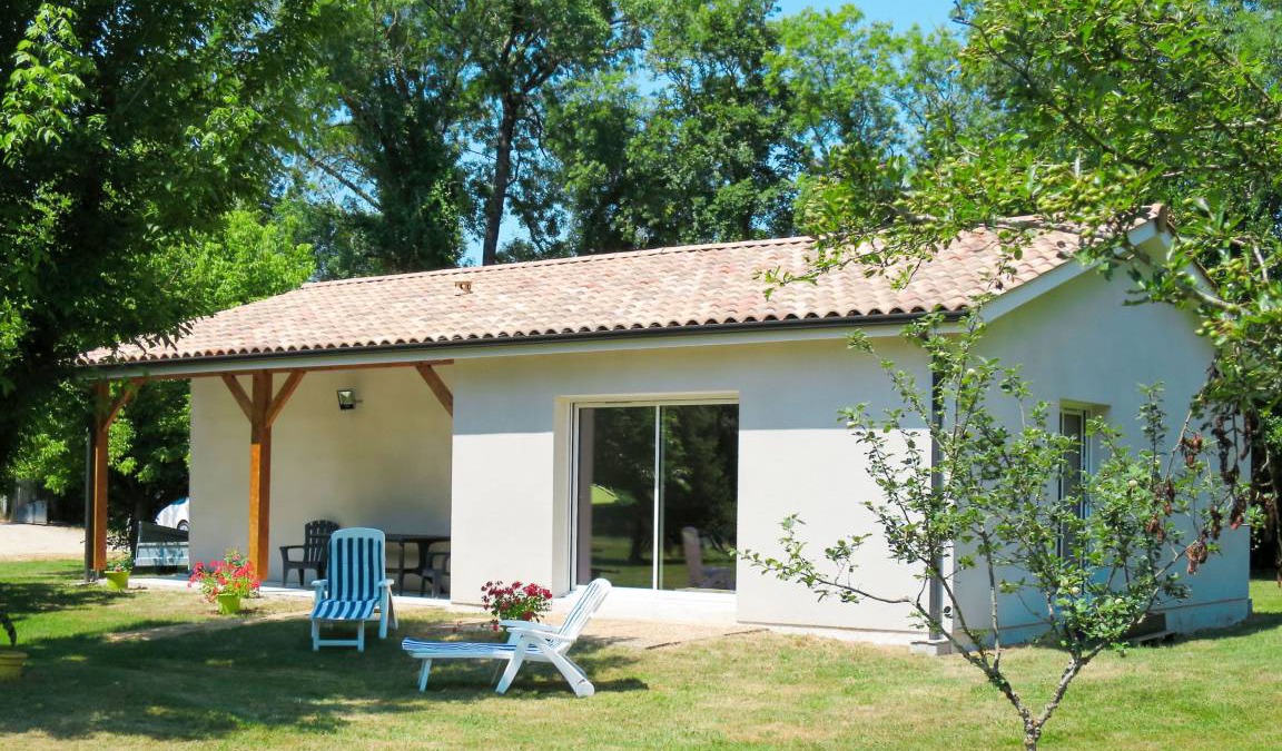 Civrac-en-Medoc House | 80 m² House ∙ 2 bedrooms ∙ 4 guests