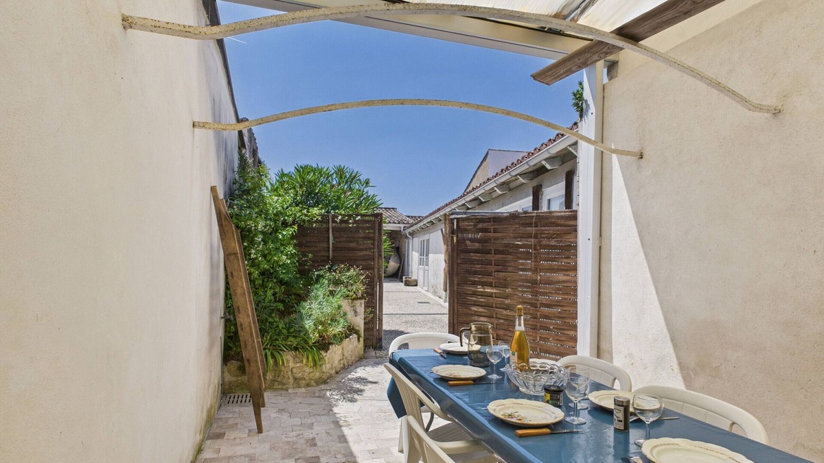 Le Bois-Plage-en-Re Ski Chalet | 800 m from the beach - House for 6 in Bois-Plage