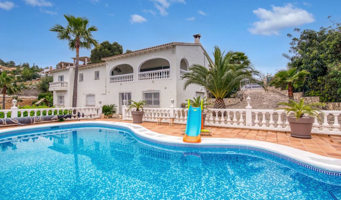 Pedreguer Villa | 800 m² Villa ∙ 3 bedrooms ∙ 6 guests