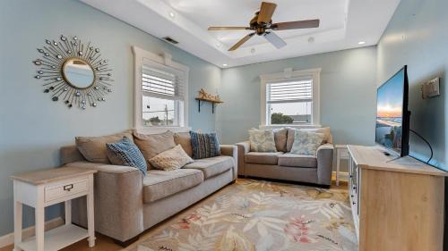 Wildwood Crest Apartment | 8006 Seaview Ave, Unit 201