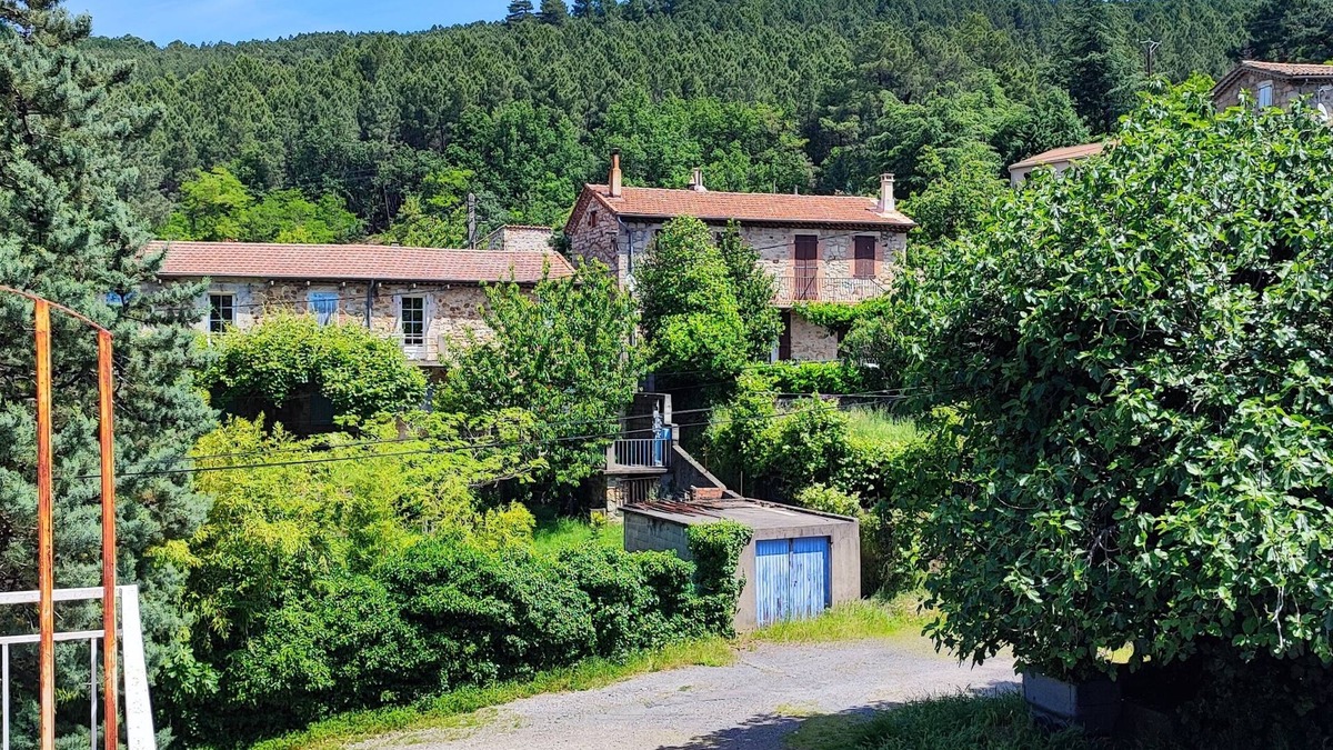 La Grand'Combe Apartment | 80m2 Dans LES Cevennes! Calme Assure Dans UN Superbe Hameau