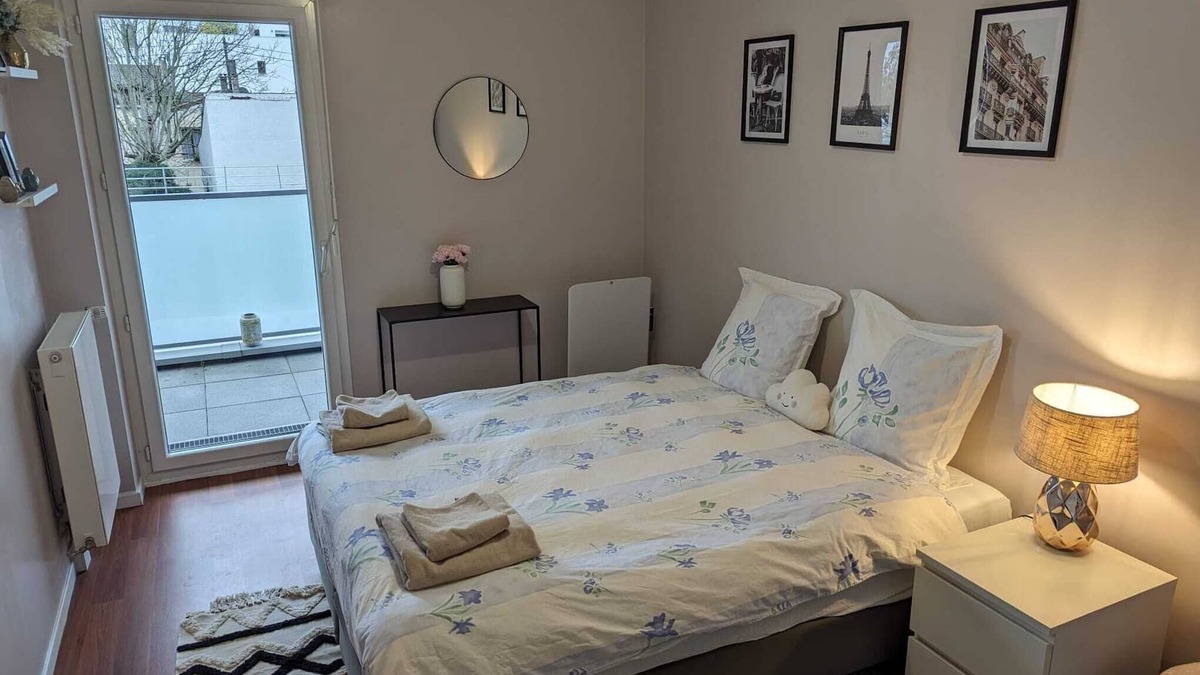Petit-Ivry Apartment | 80m² Family Apartment With Underground Guarded Parking, 8min Walk From Metro