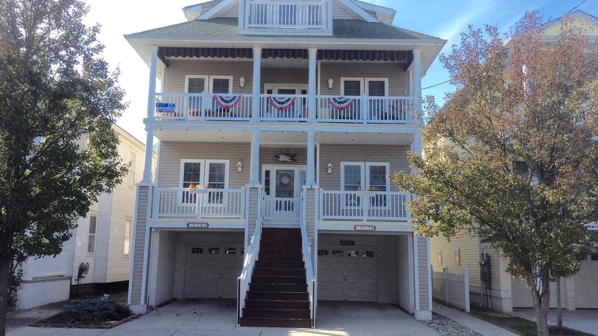 North End Condo | 810 2nd St. - Super Clean, Family Warm Beach/BLK 2 Kings, WiFi
