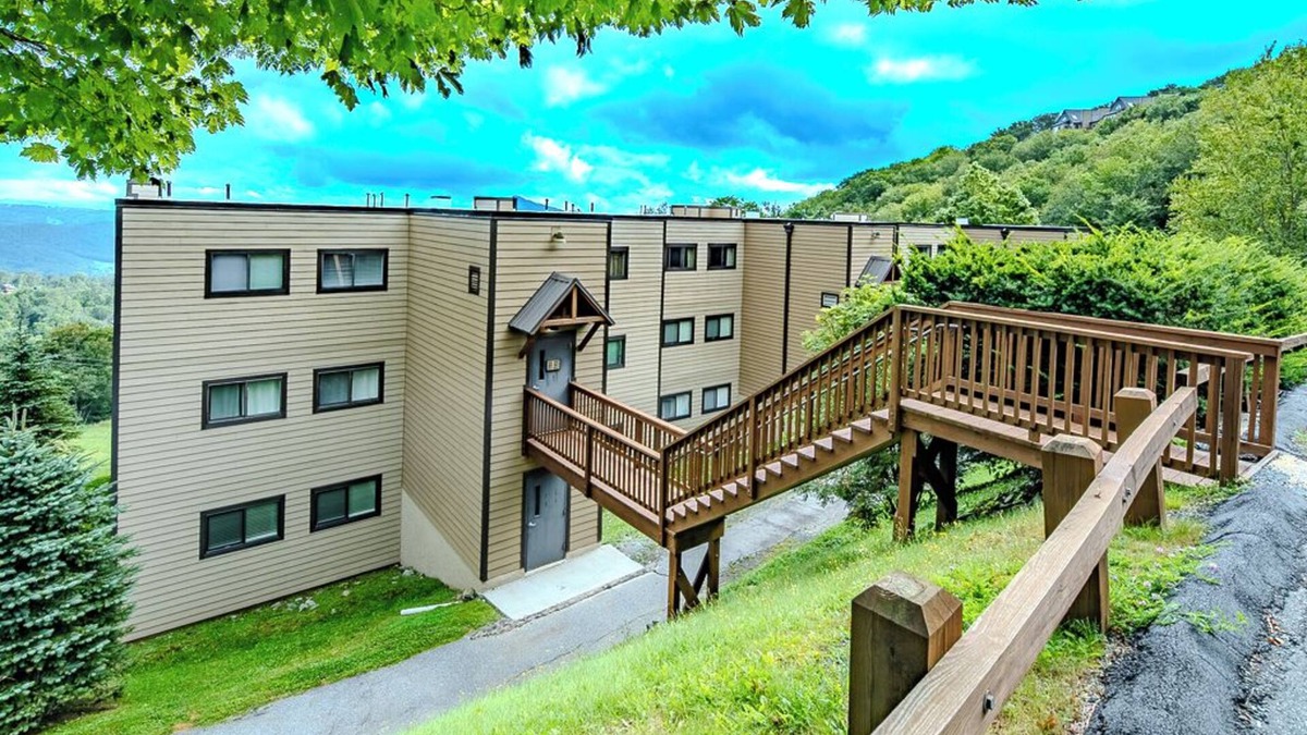 Sugar Mountain Condo | 811-Sugar Ski Premium Two Bed Two Bath First Floor Unit