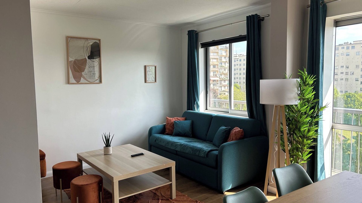 Fresnes Apartment | 82 m2/Modern/Free parking/Metro 14 10min + RER B 7 minutes away