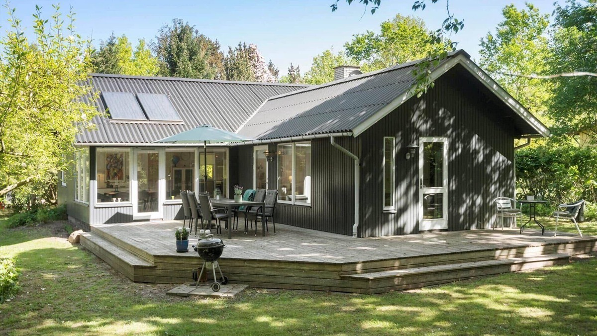 Lundby House | 8229 Lundby - Stenurtvej 6