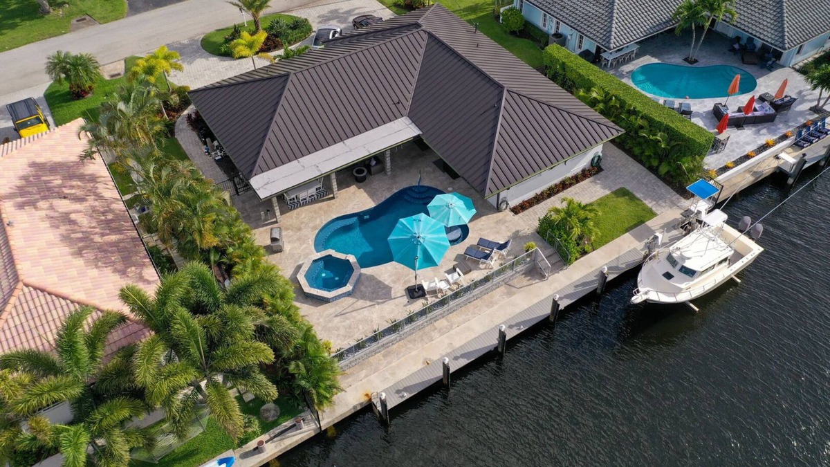 Boca Raton House | 826 Hot Tub & Heated Pool