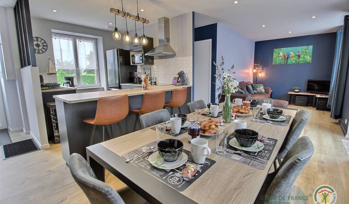 Plestan House | 83 m² Gîte ∙ 3 bedrooms ∙ 6 guests