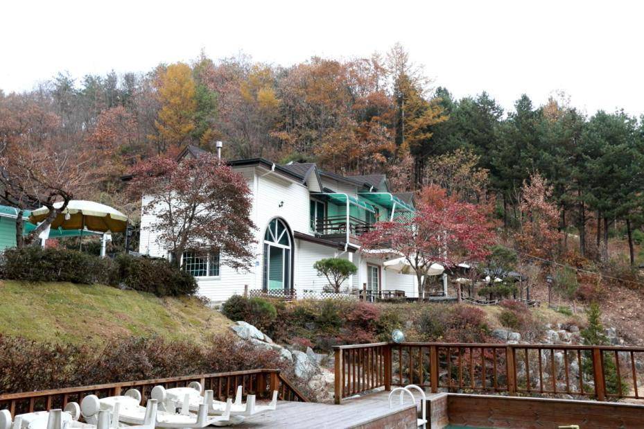Hongcheon House | 83 m² House ∙ 3 bedrooms ∙ 12 guests