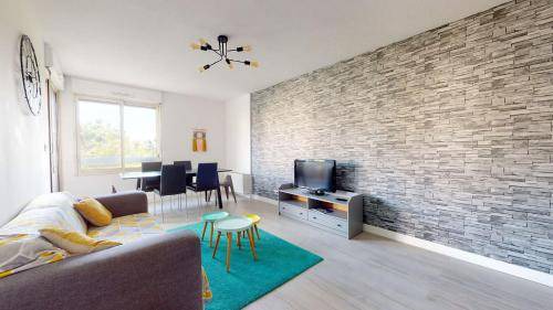 Mirail - Universite Apartment | 84 m² Apartment ∙ 3 bedrooms ∙ 6 guests