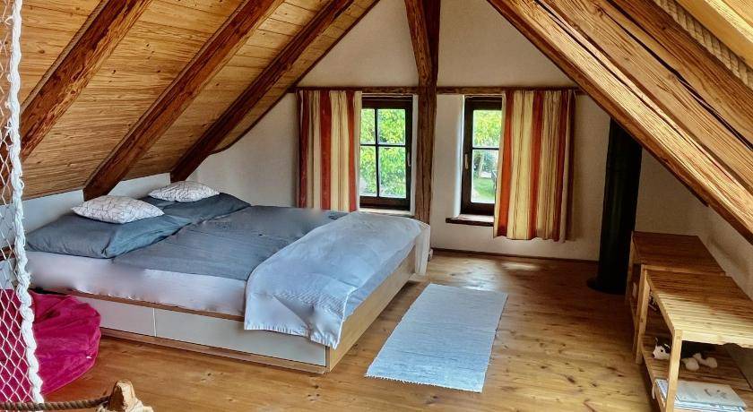 Velke Popovice Apartment | 85 m² Apartment ∙ 2 bedrooms ∙ 5 guests