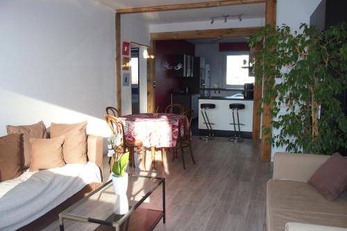 Esplanade Apartment | 85 m² Apartment ∙ 2 bedrooms ∙ 8 guests