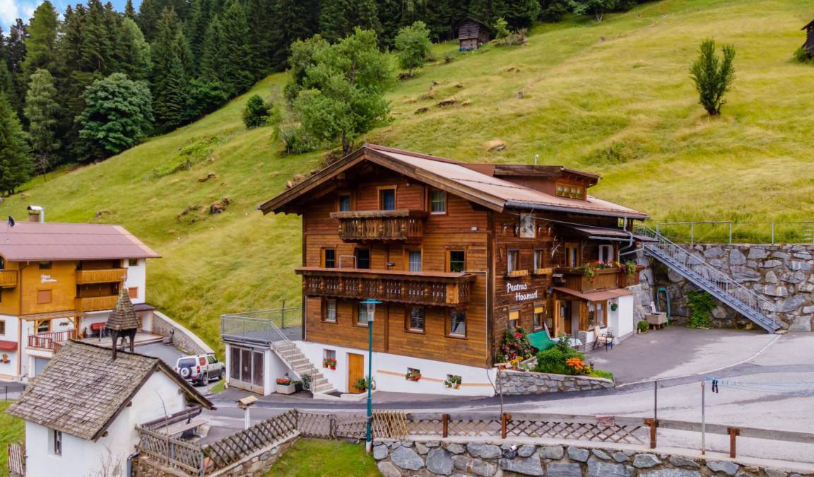 See Apartment | 85 m² Apartment ∙ 3 bedrooms ∙ 6 guests
