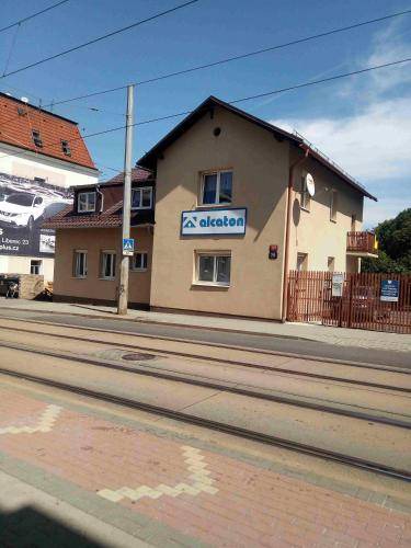 Liberec Apartment | 85 m² Apartment ∙ 7 guests