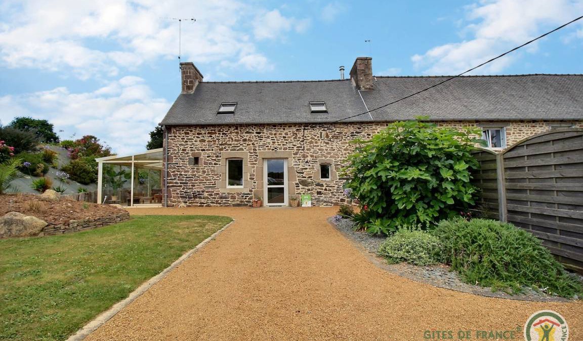 Yvias House | 85 m² Gîte ∙ 3 bedrooms ∙ 5 guests