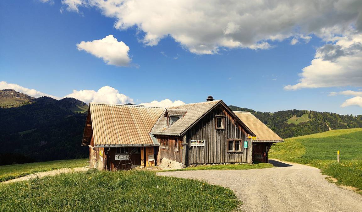 Oberurnen House | 85 m² House ∙ 2 bedrooms ∙ 10 guests
