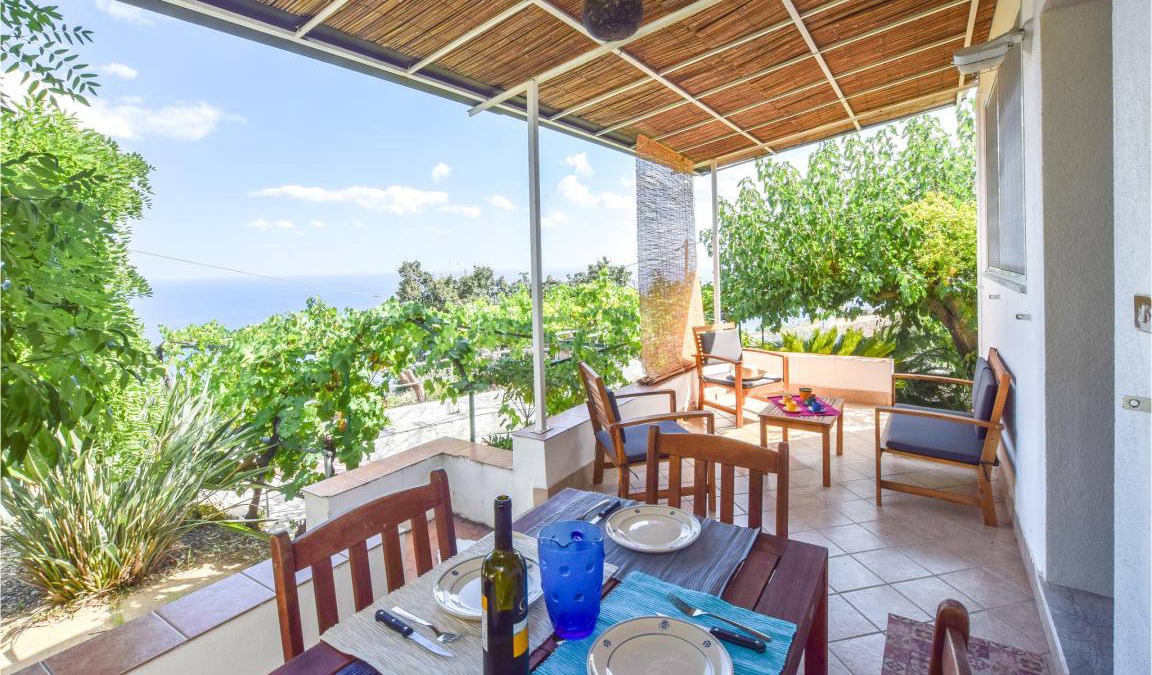 Copanello House | 85 m² House ∙ 2 bedrooms ∙ 4 guests