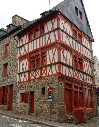 Saint-Brieuc Apartment | 85 m² Serviced apartment ∙ 3 bedrooms ∙ 6 guests