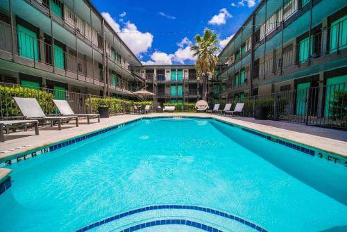 Riverside Apartment | 850 m² Apartment ∙ 2 bedrooms ∙ 6 guests