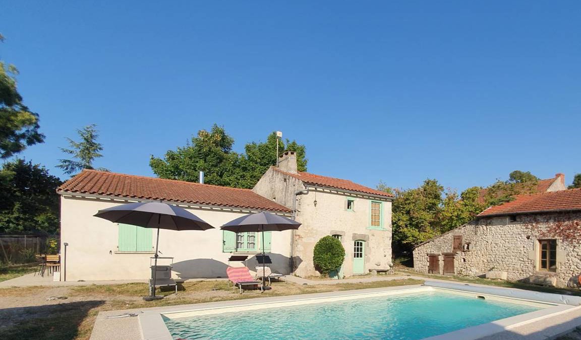 Charroux Cottage | 86 m² Cabin ∙ 3 bedrooms ∙ 6 guests