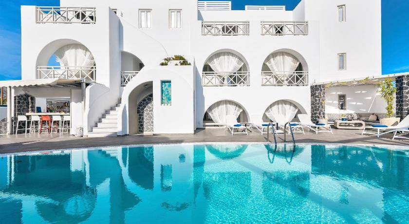 Kamari Hotel | 86 m² Hotel ∙ 2 bedrooms ∙ 127 guests