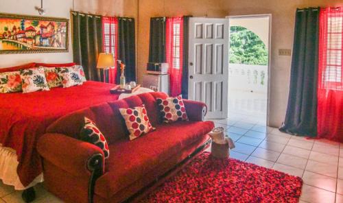 Gordon Town House | 876 JA Oasis & Homestay - by Kingston Airport