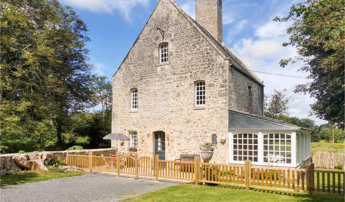 Auxais House | 88 m² House ∙ 2 bedrooms ∙ 4 guests