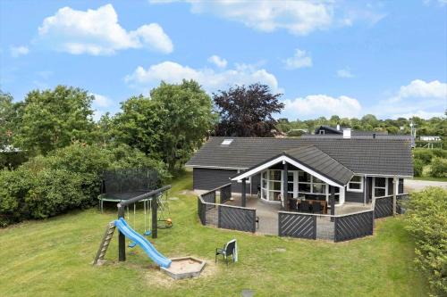 Fjellerup Strand House | 8840-Glesborg-Strandskadevej-12-a