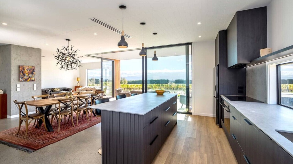 Dyerville House | 89 In The Vines, Martinborough