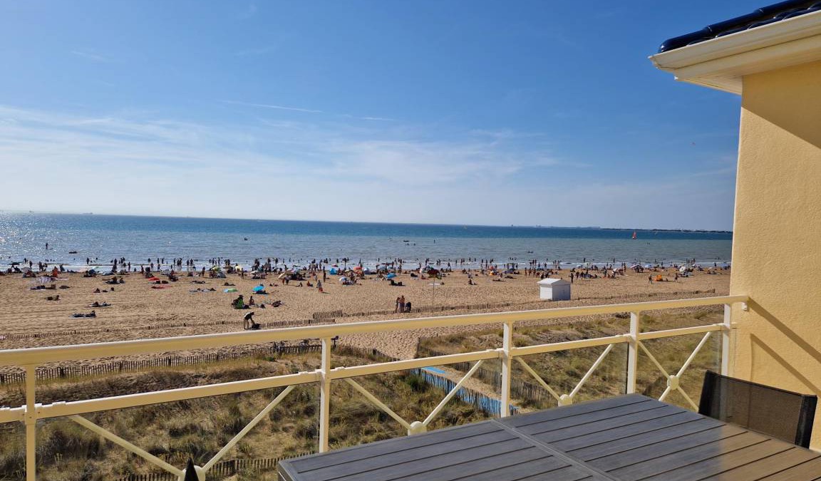 Port District Apartment | 89 m² Apartment ∙ 2 bedrooms ∙ 6 guests