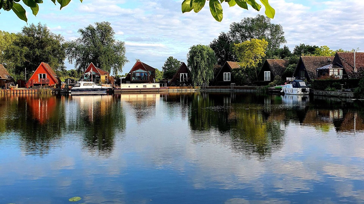 Isleham House | 89 SANDPIPER, family friendly, with a garden in Isleham