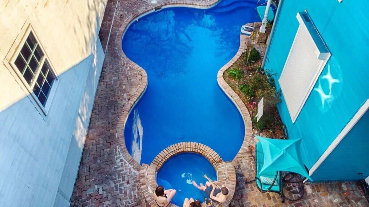 Faubourg Marigny Villa | 8BR-Best Location! Heated Pool, Jacuzzi, Spa & Gym