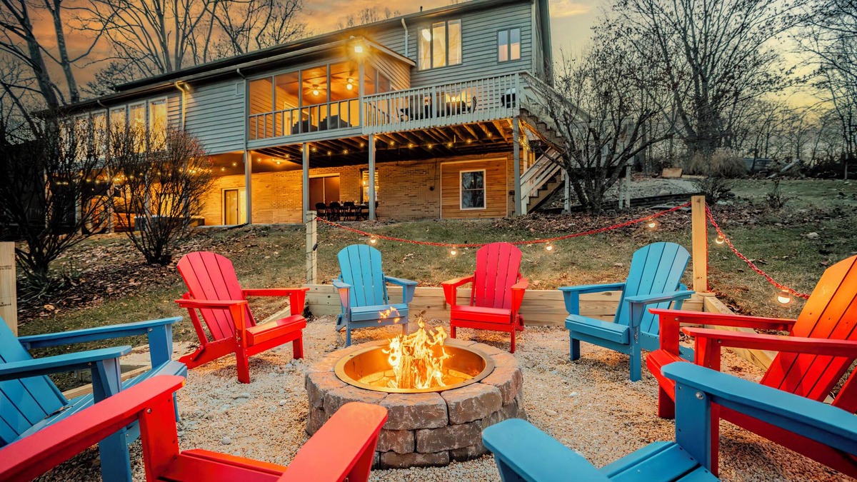 McGaheysville House | 8BR in Massanutten w/Hot tub, Sauna, Theater