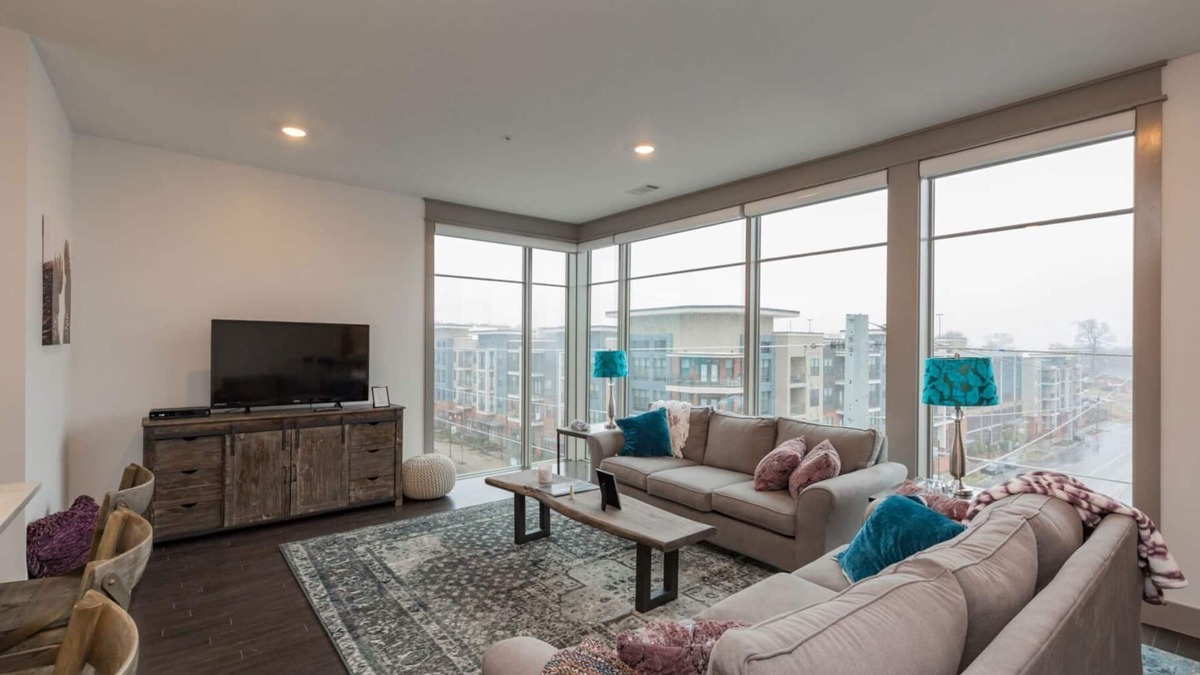 Berry Hill Apartment | 8th South Modern Condo Near Downtown