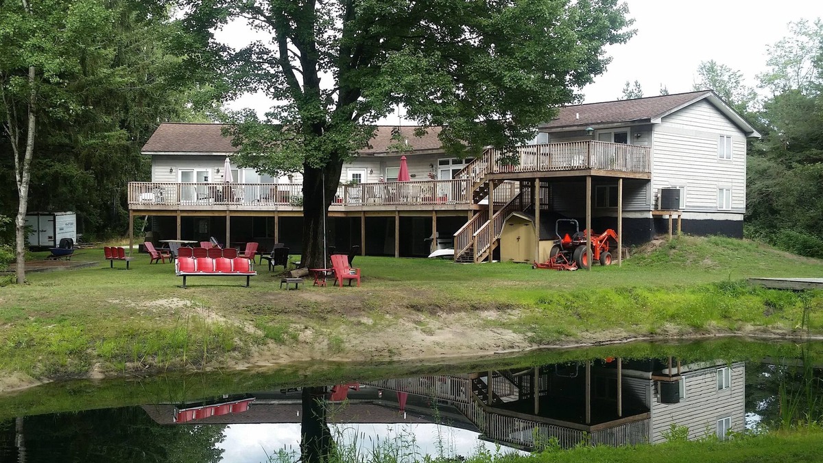 Norton Shores House | 9 Bedrooms/4 Baths ~ Sleeps 50 ~ Wedding Parties and Family Reunions