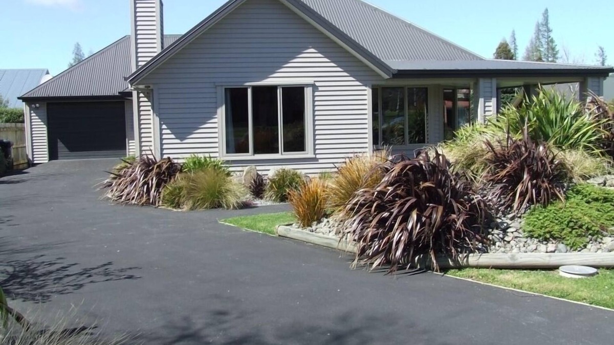 Hanmer Springs House | 9 Devon - Your Favourite Place