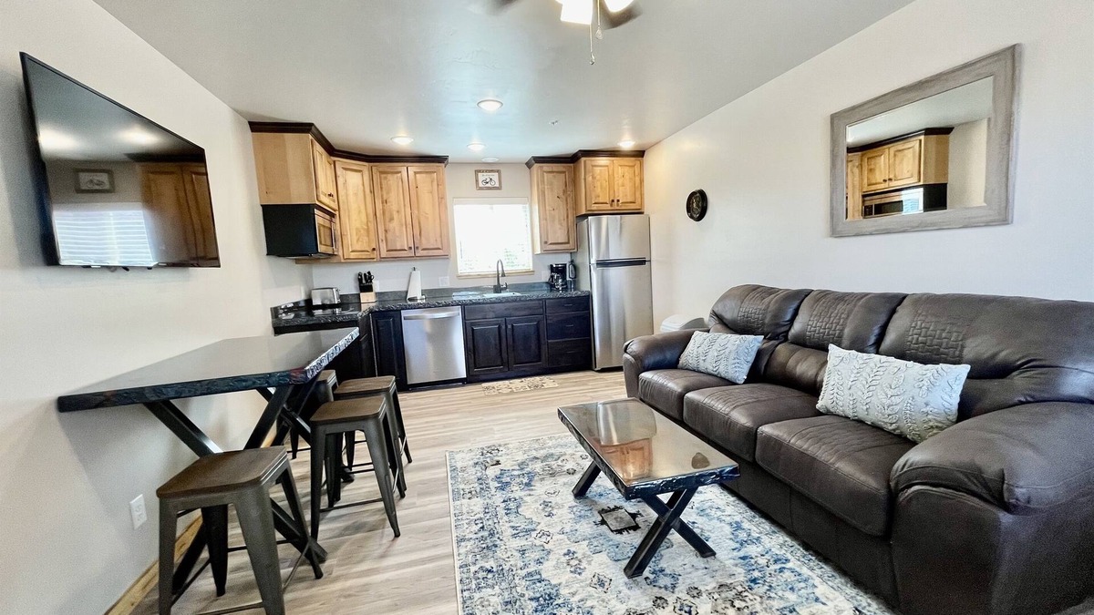 Moab South Valley House | #9 Garage, Balcony, Close to Hiking Trails