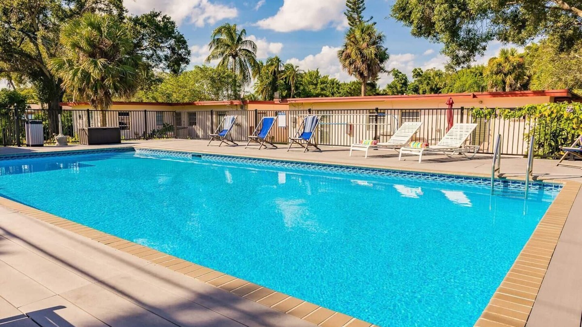 Edgewood Apartment | #9 Heated Pool, Private Patio & Grill